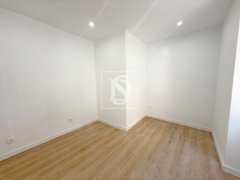 ✨ Moradia T3 Totalmente Renovada no Centro de Santarém ✨